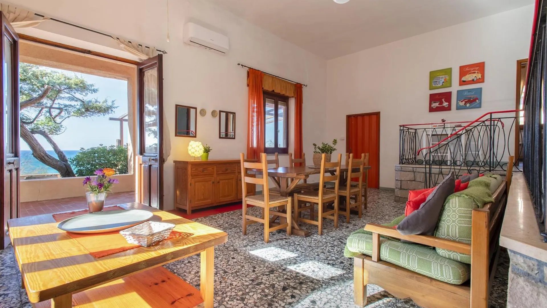 Villa Meridiana Isola Rossa  Italy