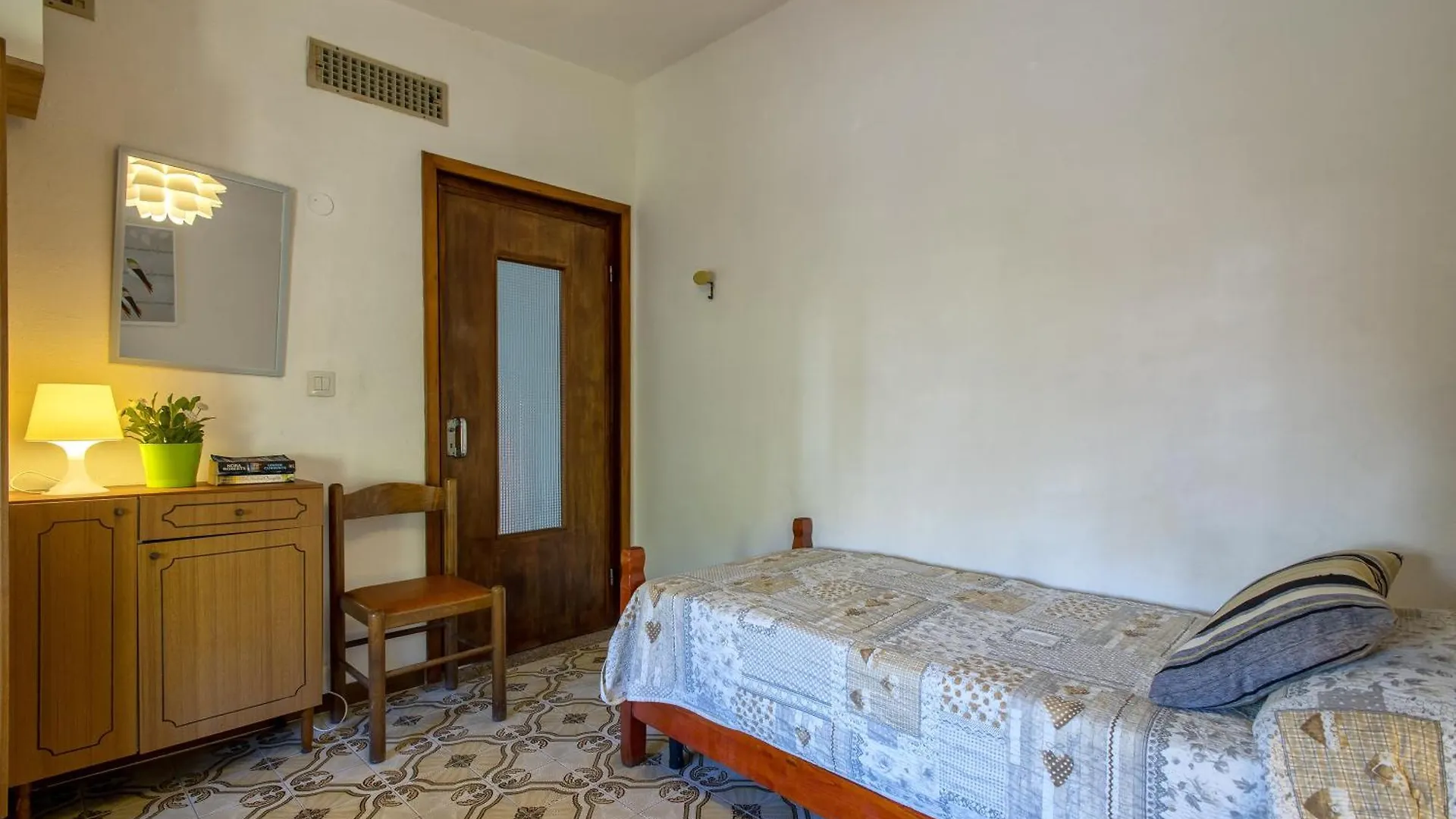 Villa Meridiana Isola Rossa  Italy